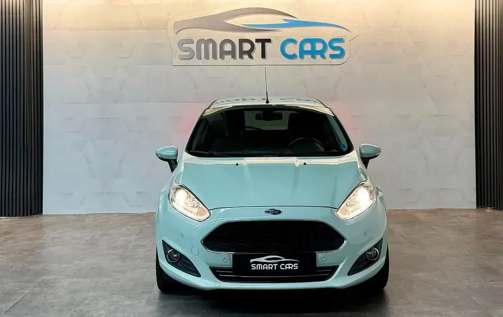 Gebraucht Ford Fiesta Titanium 95 PS (69 kW) 2017 Grün Kleinwagen