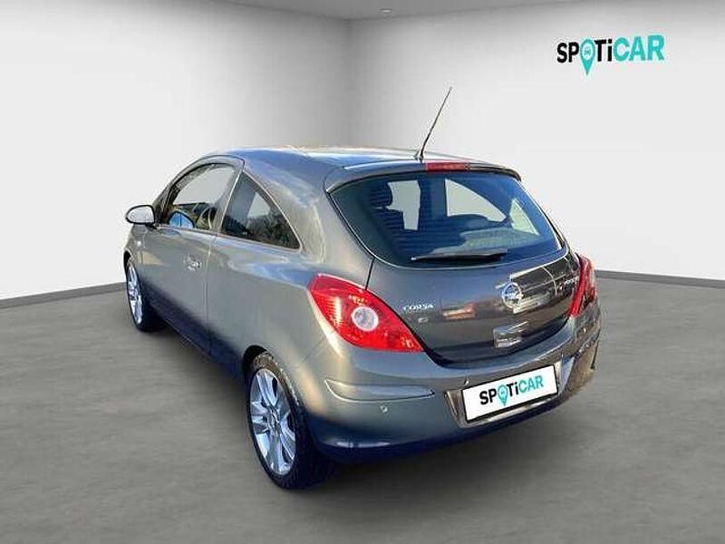 Gebraucht Opel Corsa Innovation 101 PS (74 kW) 2014 Platinumgrau Kleinwagen
