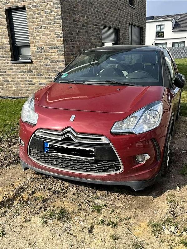 Gebraucht Citroën DS3 Chic 95 PS (69 kW) 2011 Limousine