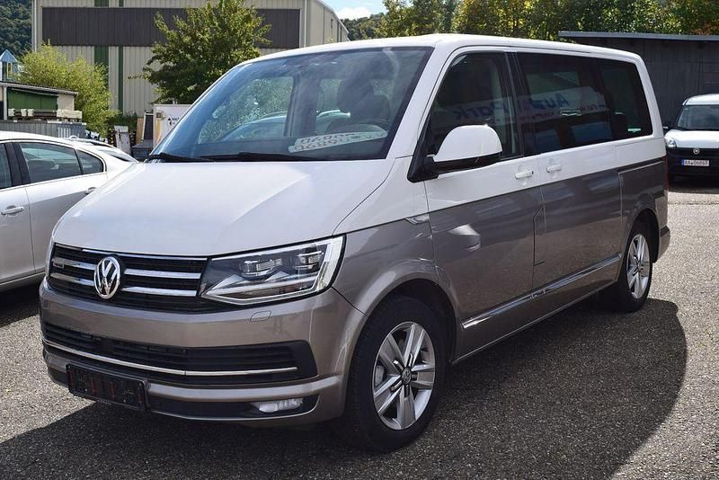 Beige Gebraucht 2017 VW Multivan Highline Van | 37.500 € (Etwas zu teuer) - Bild 1/4