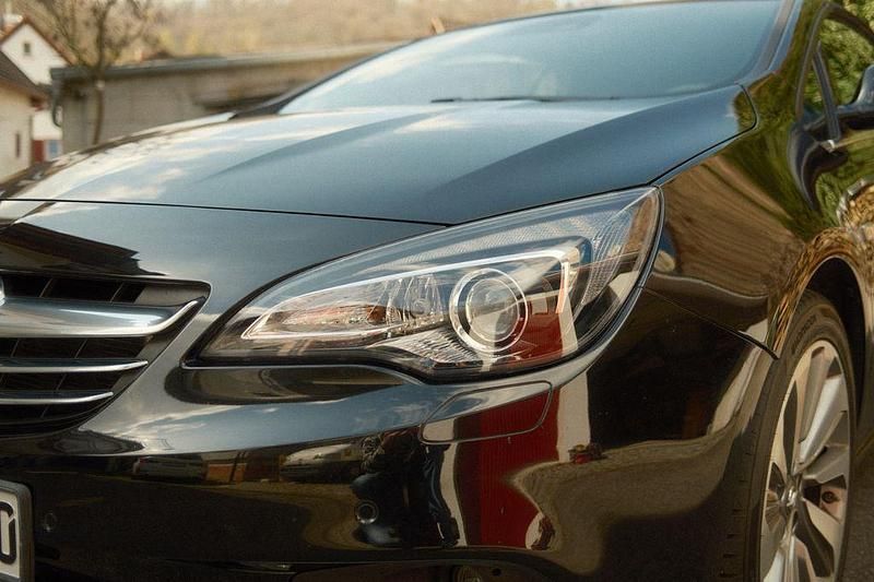 Gebraucht Opel Cascada Innovation 140 PS (102 kW) 2016 Schwarz Cabrio