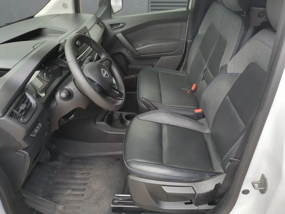 Gebraucht Nissan Townstar Acenta 89 kW (122 PS) 2023 Weiß (mineralweiß) Van / Kleinbus