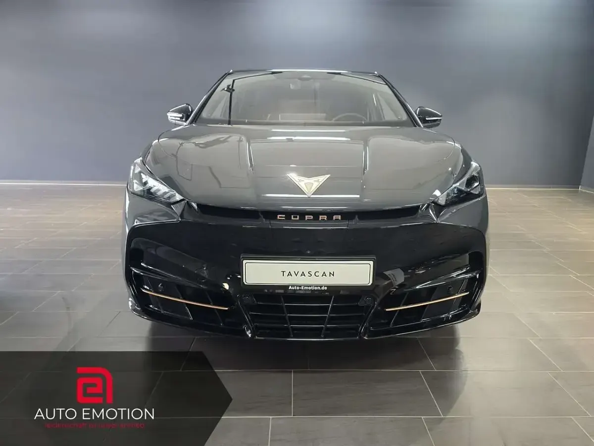 Neu Cupra Tavascan Endurance 210 kW (286 PS) 2026 Basalt grau SUV