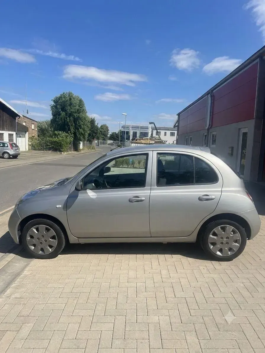 Gebraucht Nissan Micra Acenta 65 PS (47 kW) 2005 Grau Limousine