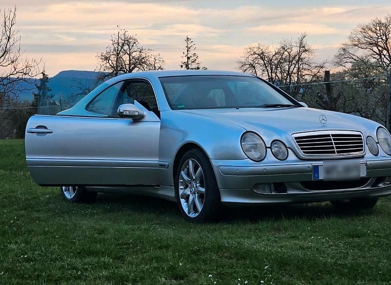 Silber Gebraucht 2003 Mercedes CLK230 Elegance Coupé | 3.600 € (Fairer Preis) - Bild 1/4