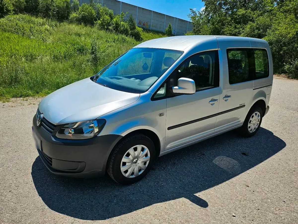 Gebraucht VW Caddy 102 PS (75 kW) 2012 Silber Van / Kleinbus