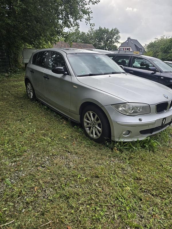 Gebraucht BMW 116 116 PS (85 kW) 2005 Silber Kleinwagen