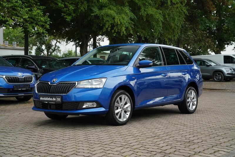Raceblau metallic Gebraucht 2018 Skoda Fabia Clever Kombi | 13.889 € (Etwas zu teuer) - Bild 1/4