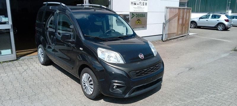 Schwarz Gebraucht 2017 Fiat Qubo Lounge Van / Kleinbus | 5.450 € (Fairer Preis) - Bild 1/4