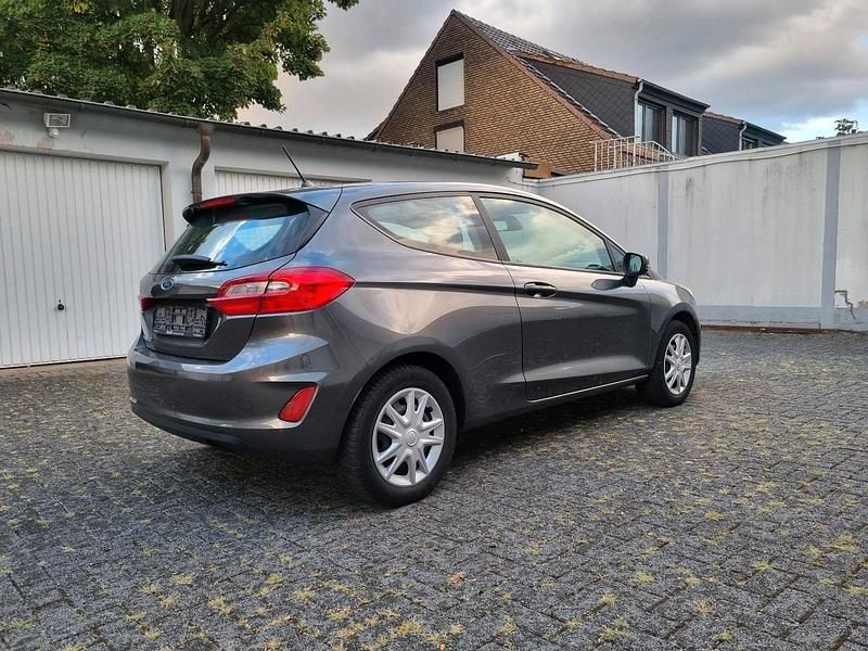 Andere farben Gebraucht 2017 Ford Fiesta Kleinwagen | 5.500 € (Guter Preis) - Bild 1/4
