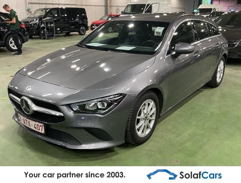 Grau Gebraucht 2021 Mercedes CLA180 Shooting Brake Kombi | 18.392 € (Guter Preis) - Bild 1/4