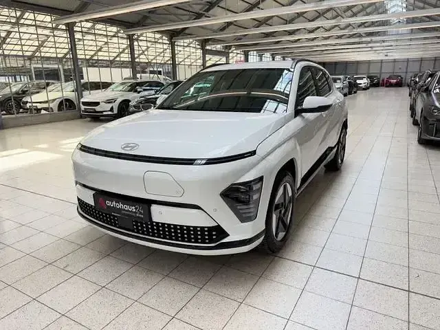Gebraucht Hyundai Kona Trend 160 kW (218 PS) 2024 Weiß SUV