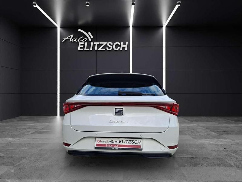 Gebraucht Seat Leon ST Style 150 PS (110 kW) 2022 "candy" weiss Kombi