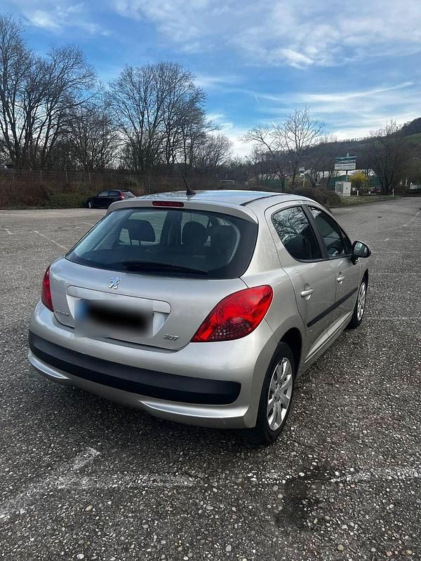 Gebraucht Peugeot 207 73 PS (53 kW) 2008 Grau Kombi