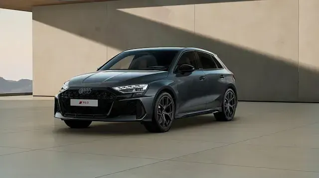 Gebraucht Audi RS3 Sportback Comfort 400 PS (294 kW) 2026 Daytonagrau perleffekt Kleinwagen