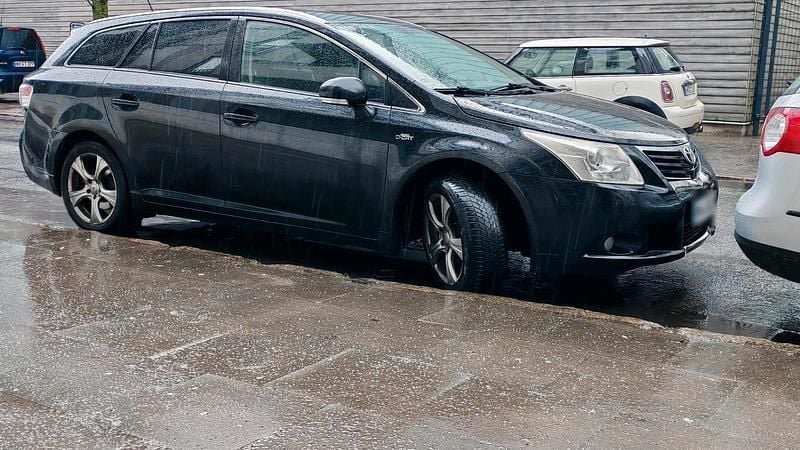 Gebraucht Toyota Avensis T2 177 PS (130 kW) 2009 Schwarz Kombi