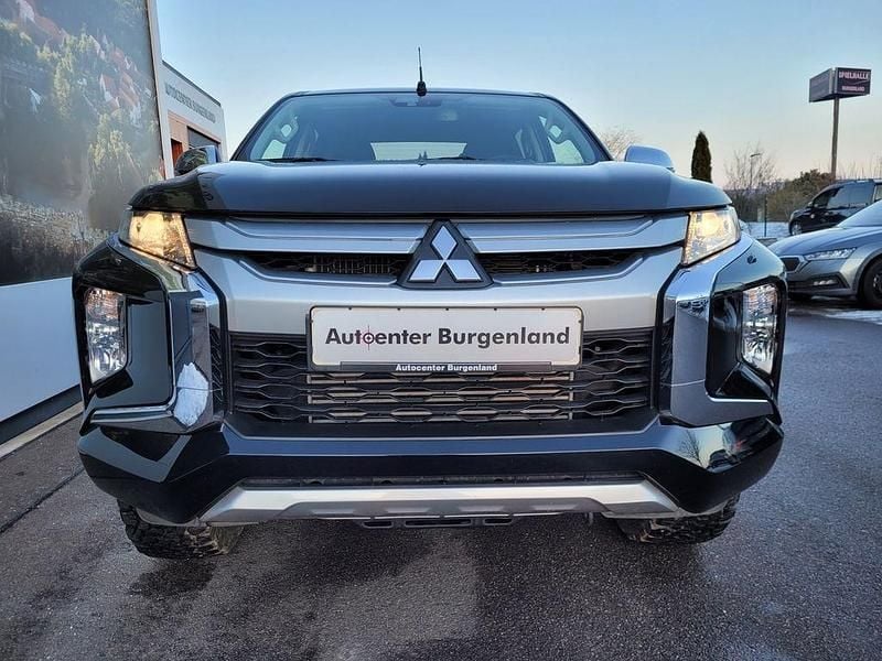 Gebraucht Mitsubishi L200 Plus 150 PS (110 kW) 2022 Schwarz Pickup