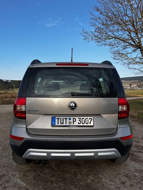 Gebraucht Skoda Yeti 105 PS (77 kW) 2015 SUV
