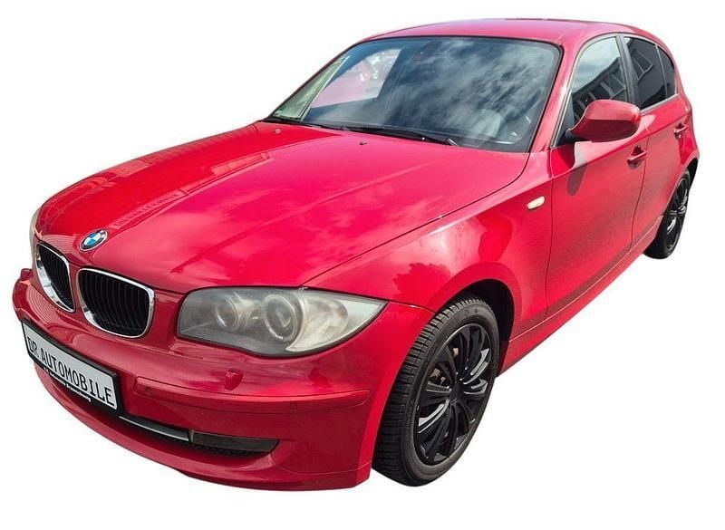 Rot Gebraucht 2011 BMW 118 Kleinwagen | 3.490 € (Superpreis) - Bild 1/4