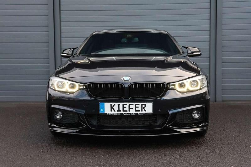 Gebraucht BMW 430 252 PS (185 kW) 2020 Carbonschwarz metallic (416) Coupé