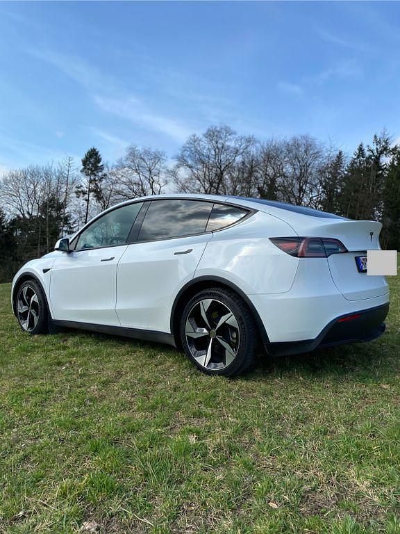 Gebraucht Tesla Model Y RWD 219 kW (299 PS) 2023 Weiß SUV