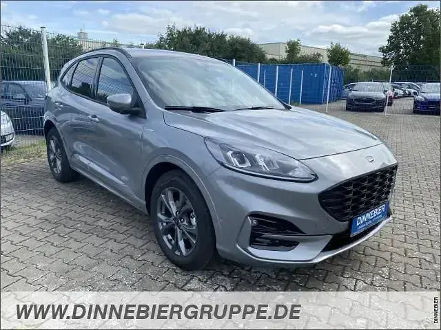 Gebraucht Ford Kuga ST-Line 120 PS (88 kW) 2023 Solar silver SUV