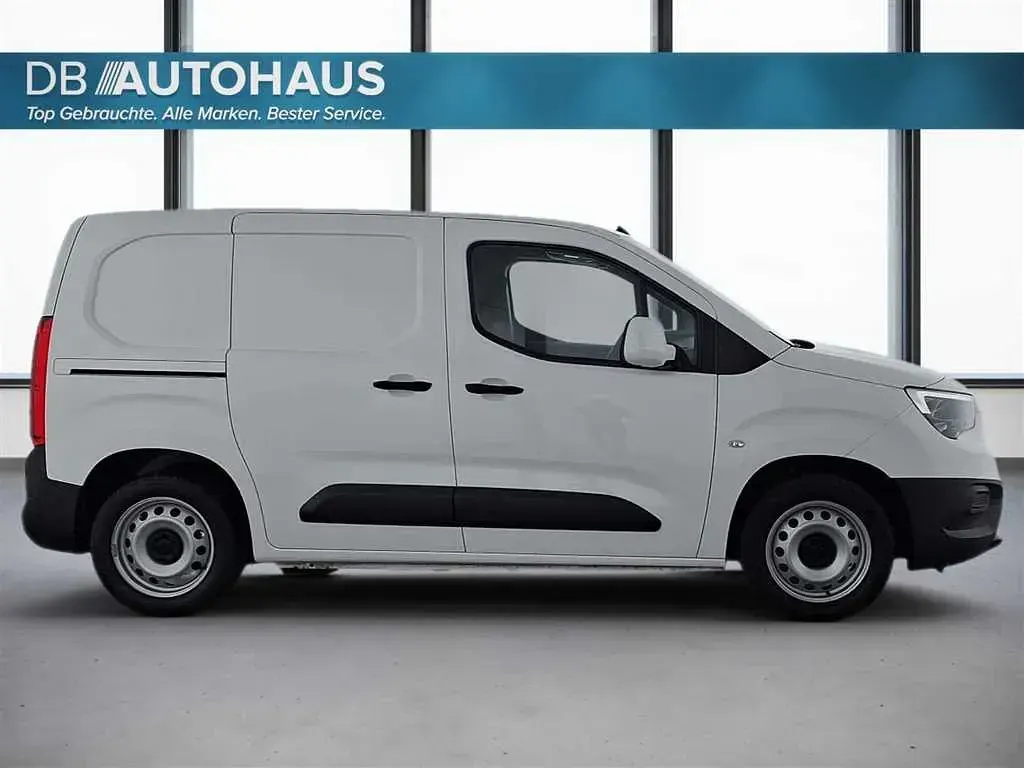 Gebraucht Opel Combo Edition 102 PS (75 kW) 2022 Weiß Van / Kleinbus