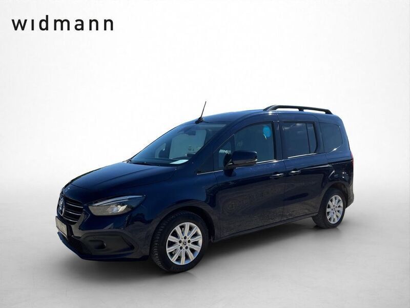 Cavansitblau metallic Gebraucht 2023 Mercedes T180 Van / Kleinbus | 26.850 € (Fairer Preis) - Bild 1/4