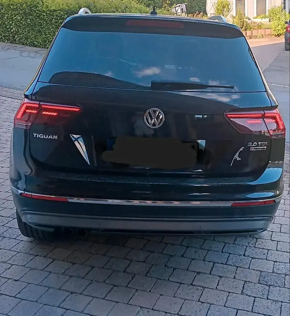 Gebraucht VW Tiguan Highline 193 PS (141 kW) 2016 Schwarz SUV