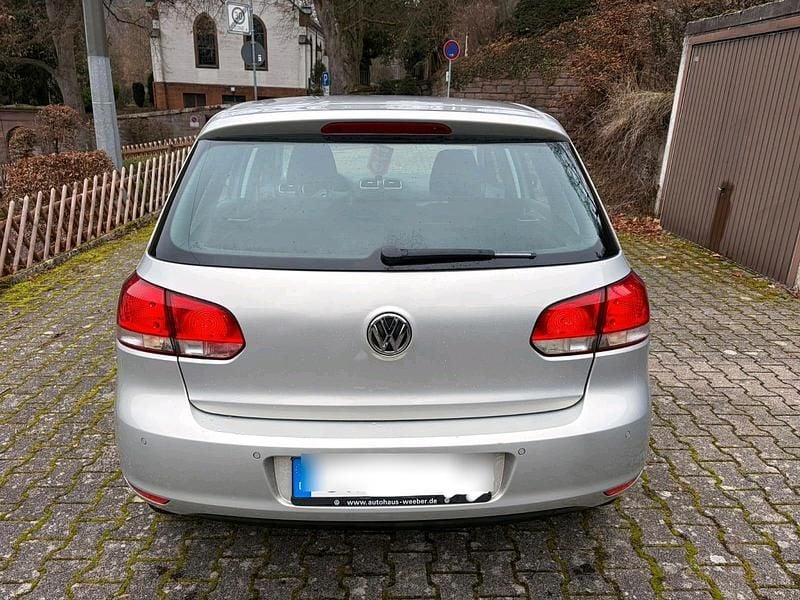 Gebraucht VW Golf VI 105 PS (77 kW) 2011 Silber Kleinwagen