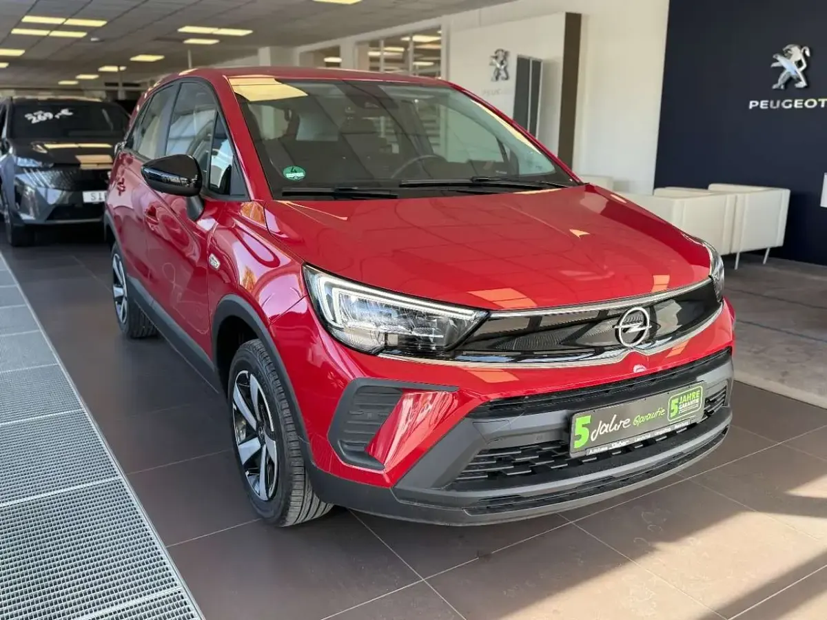 Gebraucht Opel Crossland Enjoy 131 PS (96 kW) 2024 Peperoncino red SUV