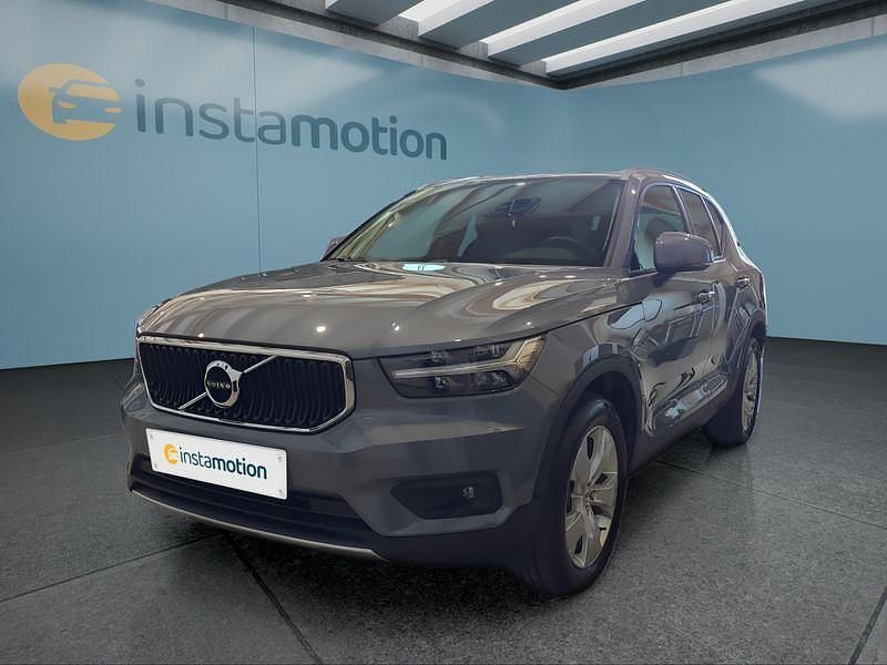 Grau Gebraucht 2021 Volvo XC40 Momentum SUV | 30.699 € (Guter Preis) - Bild 1/4