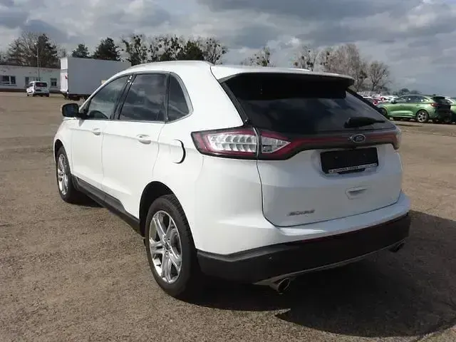Second-hand Ford Edge Titanium 211 CP (155 kW) 2017 Alb SUV
