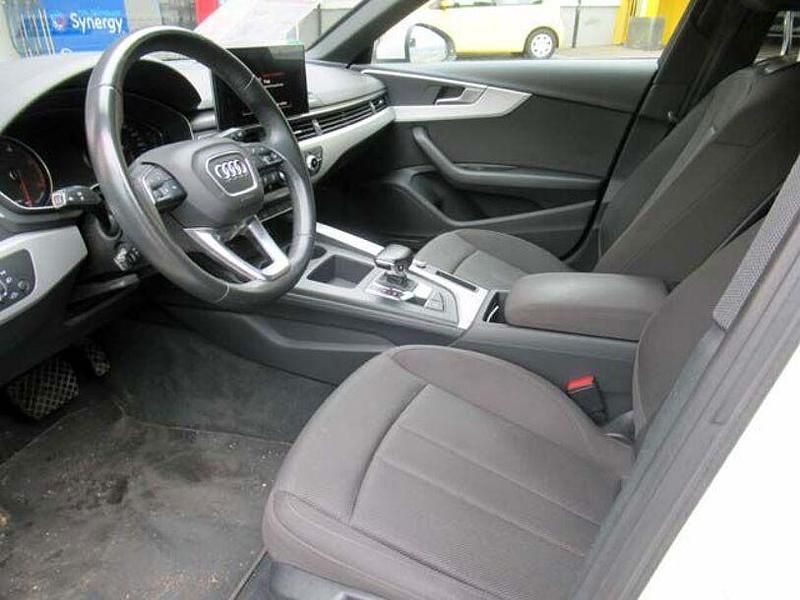 Gebraucht Audi A4 Design 136 PS (100 kW) 2021 Weiß Kombi