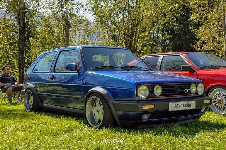 Blau Gebraucht 1985 VW Golf II Kleinwagen | 12.345 € - Bild 1/4