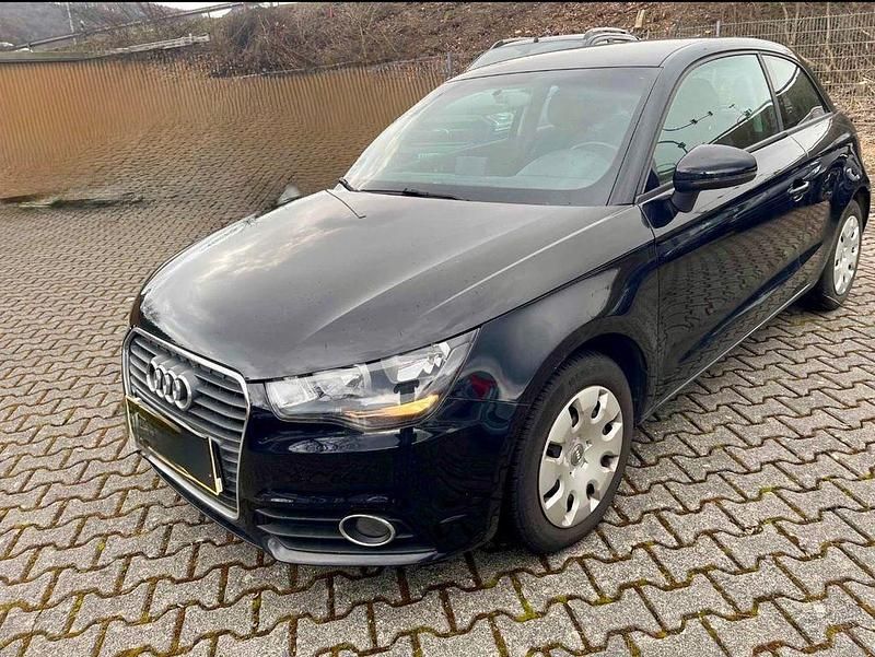 Gebraucht Audi A1 Attraction 105 PS (77 kW) 2010 Schwarz Kleinwagen