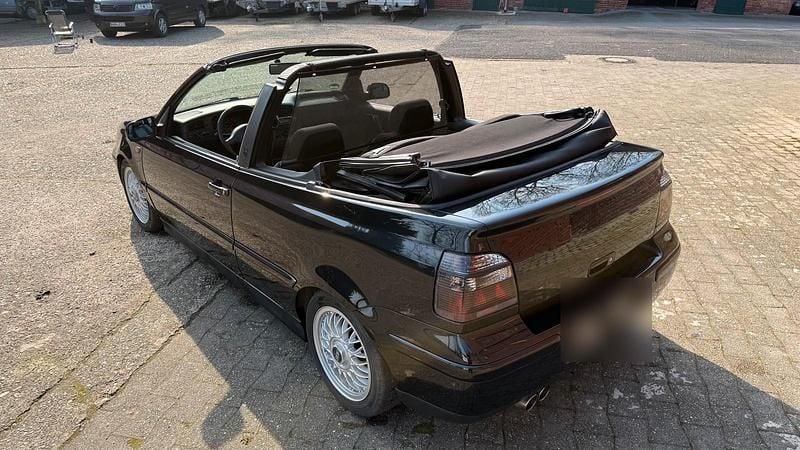 Gebraucht VW Golf Cabriolet 115 PS (84 kW) 1999 Schwarz Cabrio