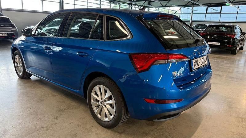 Gebraucht Skoda Scala Ambition 110 PS (80 kW) 2023 Blau Kleinwagen