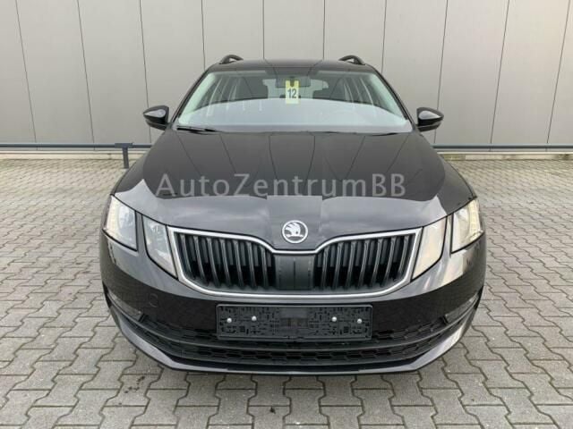 Gebraucht Skoda Octavia Active 86 PS (63 kW) 2018 Schwarz metallic Kombi