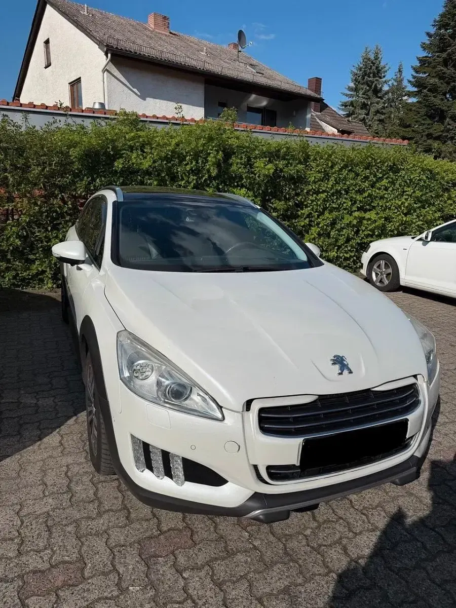 Gebraucht Peugeot 508 RXH 163 PS (119 kW) 2013 Weiß Kombi