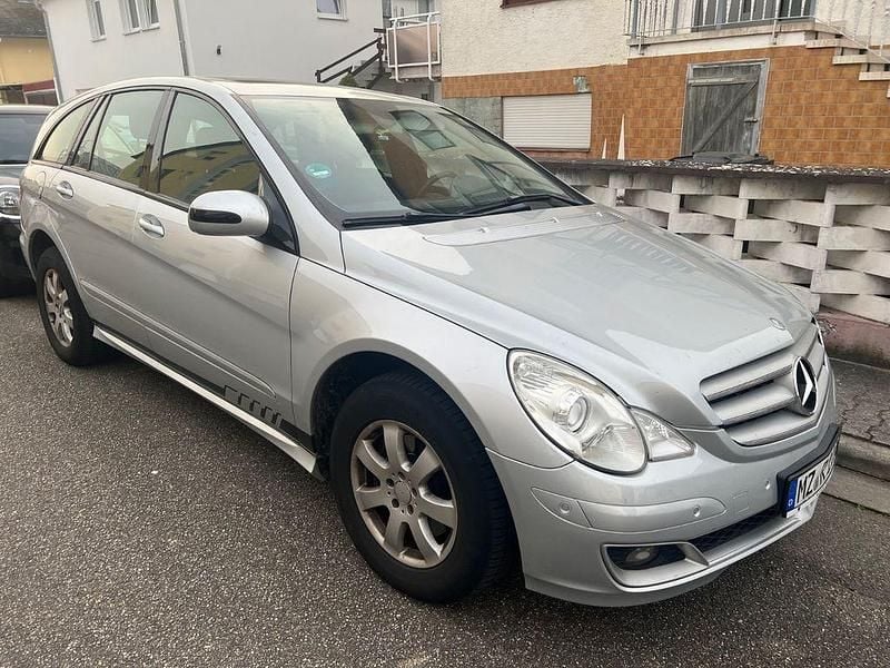 Gebraucht Mercedes R350 272 PS (200 kW) 2006 Silber Van / Kleinbus