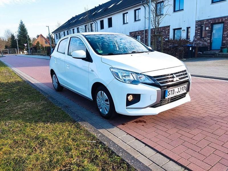 Gebraucht Mitsubishi Space Star Select 71 PS (52 kW) 2022 Weiß Kleinwagen