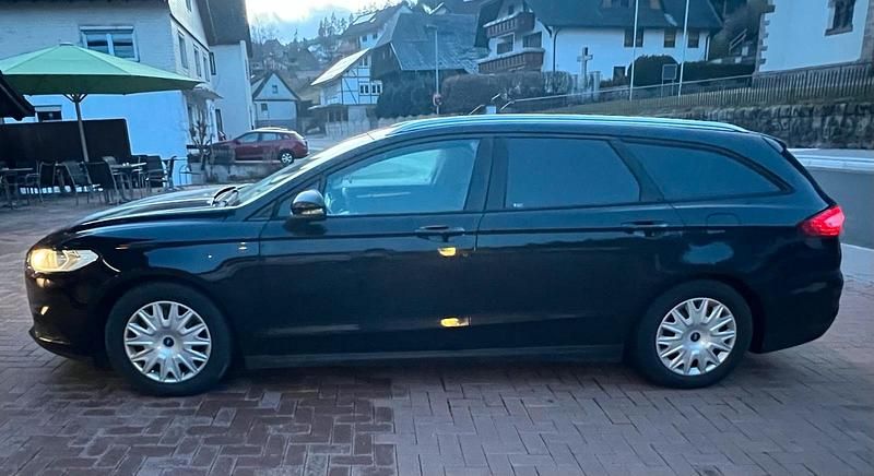 Gebraucht Ford Mondeo 158 PS (116 kW) 2015 Kombi