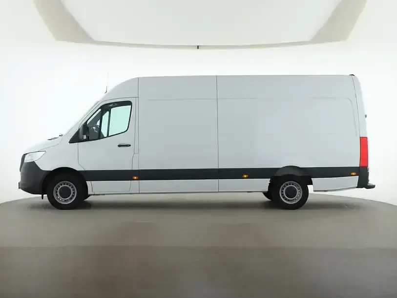 Gebraucht Mercedes Sprinter 170 PS (125 kW) 2025 Weiß Van