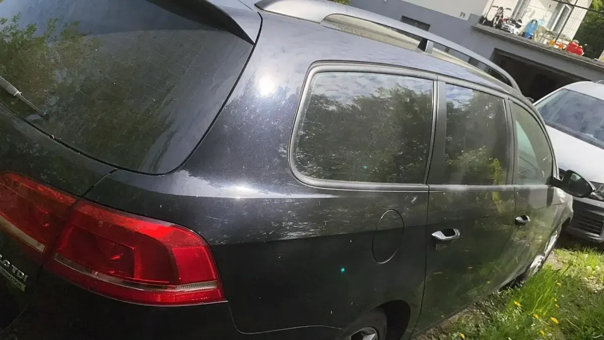 Gebraucht VW Passat 140 PS (102 kW) 2011 Schwarz Kombi