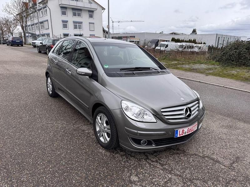Gebraucht Mercedes B200 136 PS (100 kW) 2005 Grau Van / Kleinbus
