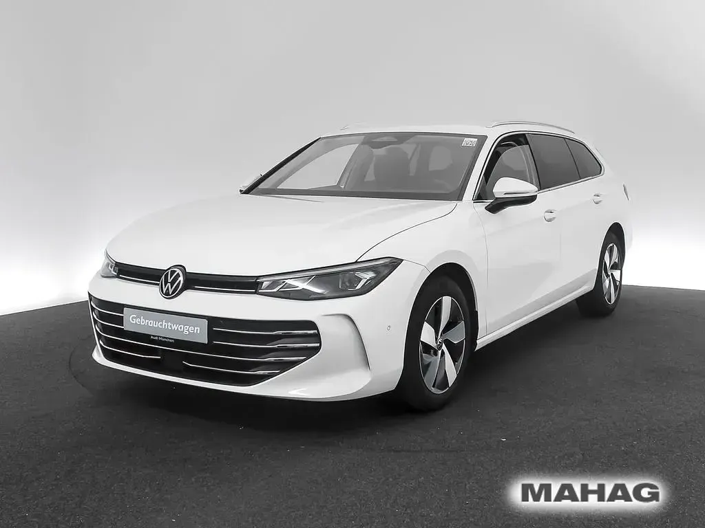Gebraucht VW Passat Business 150 PS (110 kW) 2025 Weiß Kombi