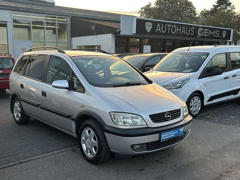 Starsilber iii m2 Gebraucht 2002 Opel Zafira Elegance Van / Kleinbus | 990 € (Guter Preis) - Bild 1/4