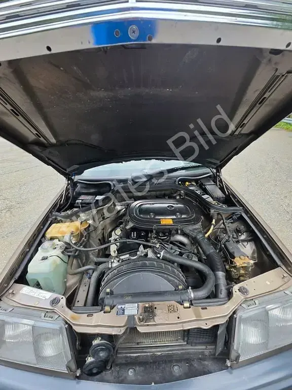Gebraucht Mercedes E230 132 PS (97 kW) 1988 Braun Limousine