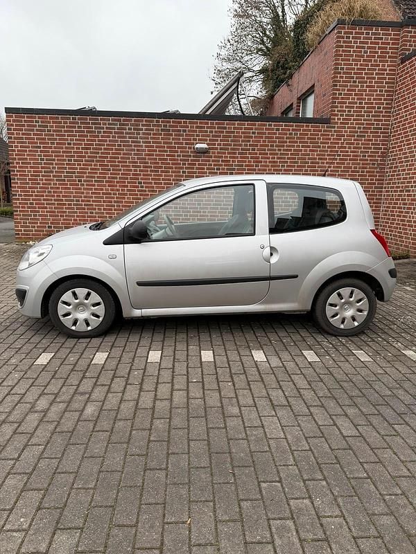 Gebraucht Renault Twingo 76 PS (55 kW) 2007 Silber Kleinwagen